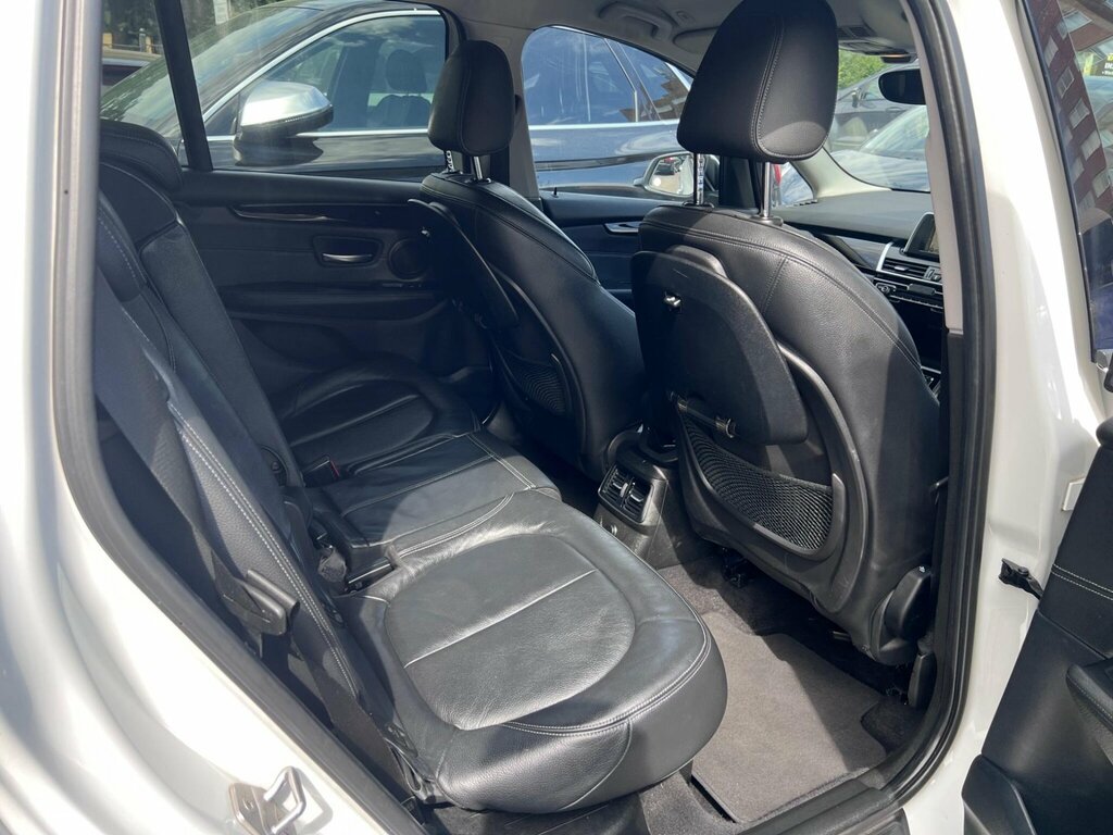 BMW 2 Series Gran Tourer Luxury Silver #32