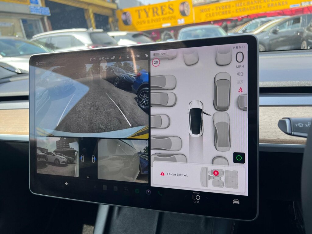 Tesla Model 3 Dual Motor Long Range Saloon 4 White #22