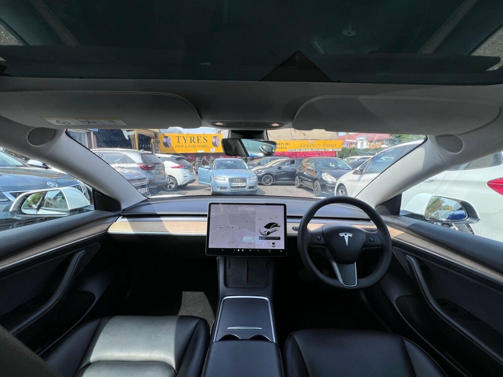 Tesla Model 3 Standard Range Plus Saloon Rwd White #2