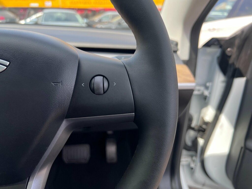 Tesla Model 3 Dual Motor Long Range Saloon 4 White #24
