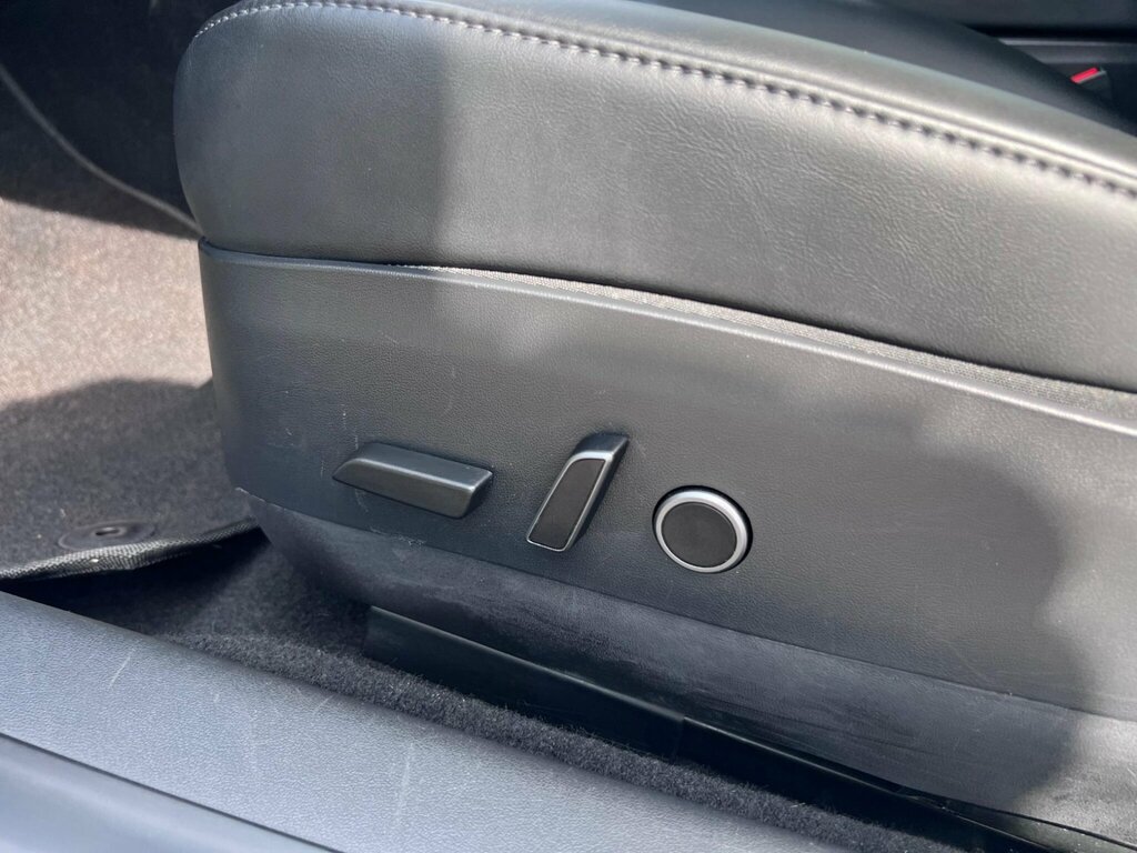 Tesla Model 3 Dual Motor Long Range Saloon 4 White #33