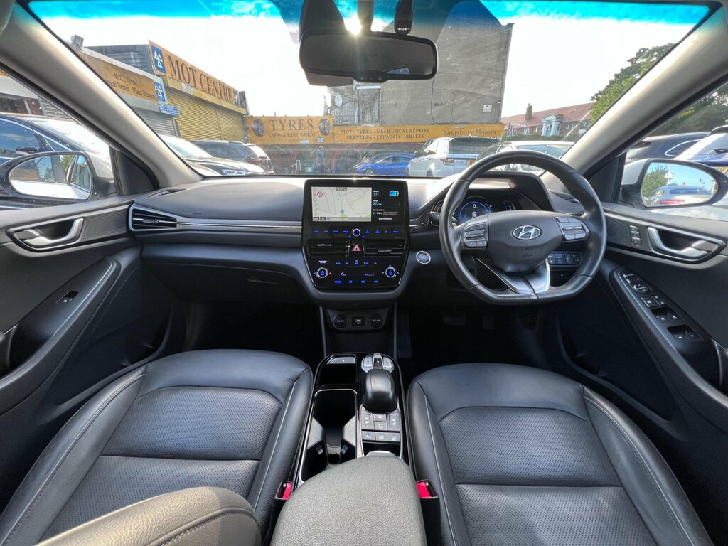 Hyundai Ioniq 38.3Kwh Premium Se White #2