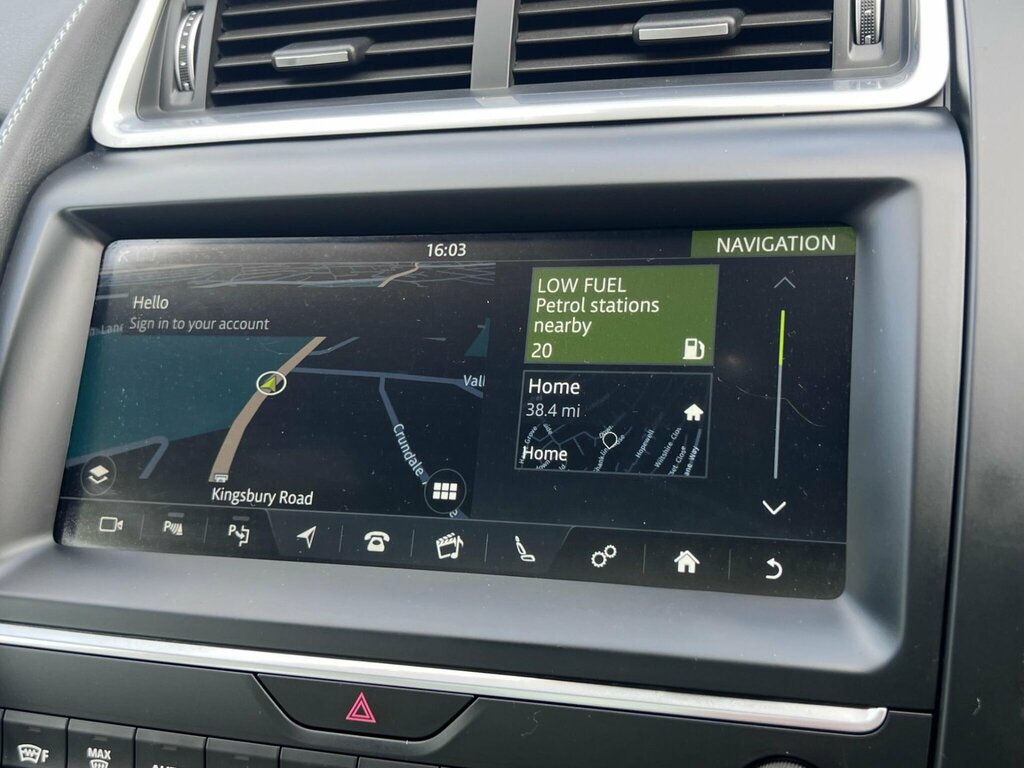 Jaguar E-Pace 2L S Red #24