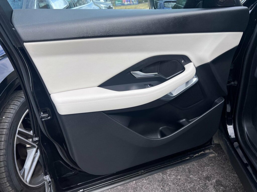Jaguar E-Pace 2L S Red #37