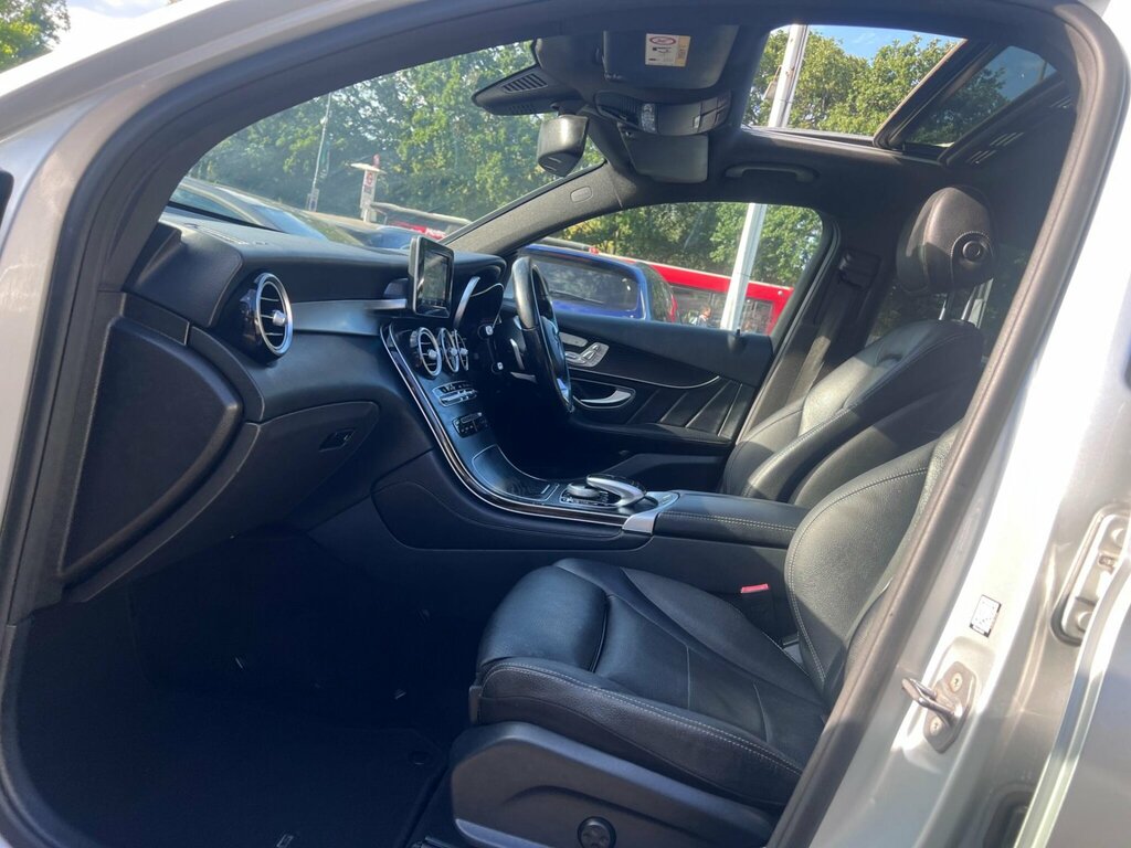Mercedes-Benz GLC Class Glc 220 D 4Matic Amg Line Silver #27