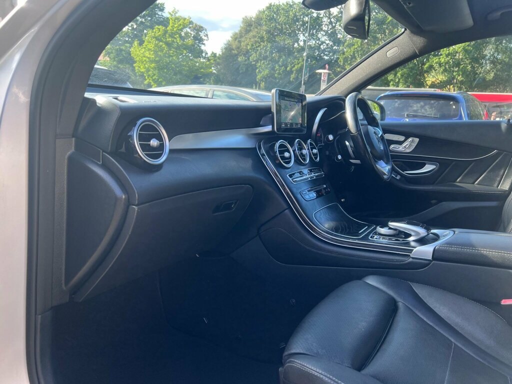 Mercedes-Benz GLC Class Glc 220 D 4Matic Amg Line Silver #28
