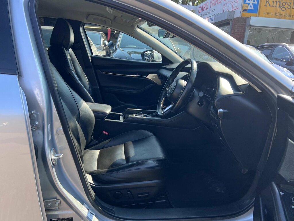 Mazda 3 2.0 Skyactiv-g Mhev Sport Lux Hatchback White #17