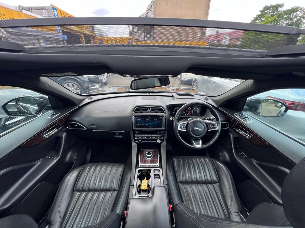 Jaguar F-Pace 2.0 P250i Portfolio Awd Euro 6 Ss Black #2