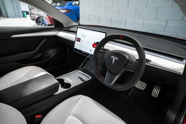 Tesla Model 3 Motor Long Range Saloon BJ70OTV Red #2