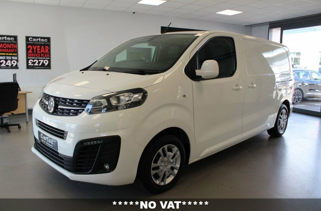 Vauxhall Vivaro 1.5L Sportive White