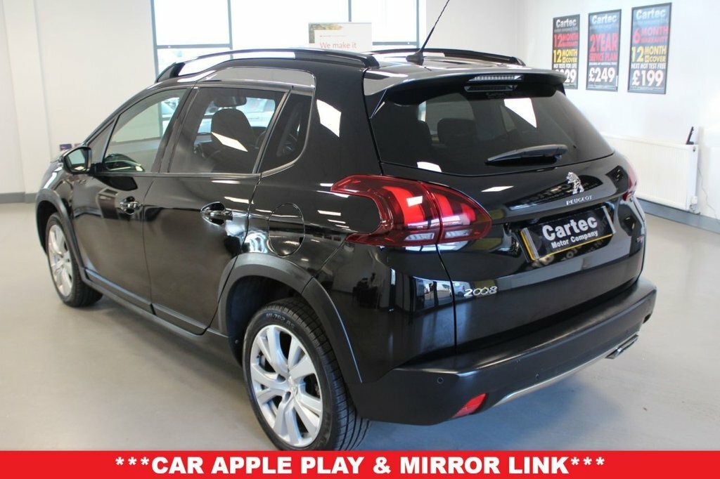 Peugeot 2008 White #9