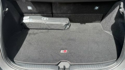 Toyota Yaris 1.5 Vvt-h Excel Hatchback Hybrid E-cvt Grey #22