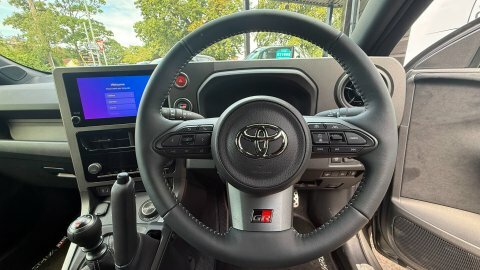 Toyota Yaris 1.5 Vvt-h Excel Hatchback Hybrid E-cvt Grey #9