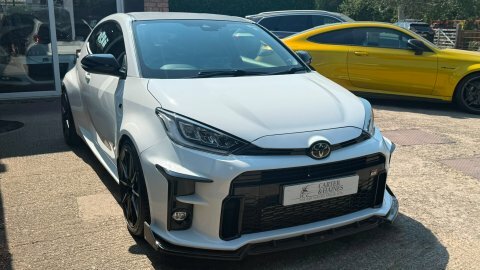 Toyota Yaris Hatchback ST21MYC White #4