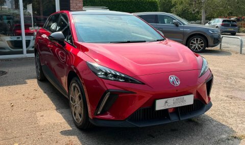 MG MG4 Hatchback Red #4