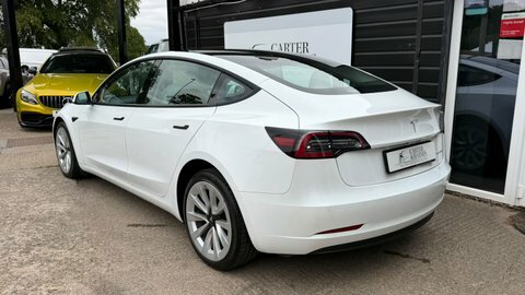Tesla Model 3 Saloon White #6