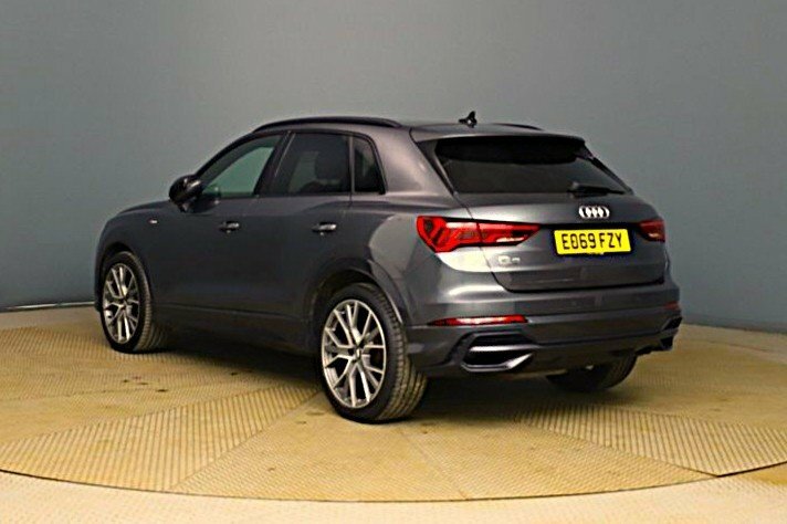 Audi Q3 2L Vorsprung EO69FZY Grey #5