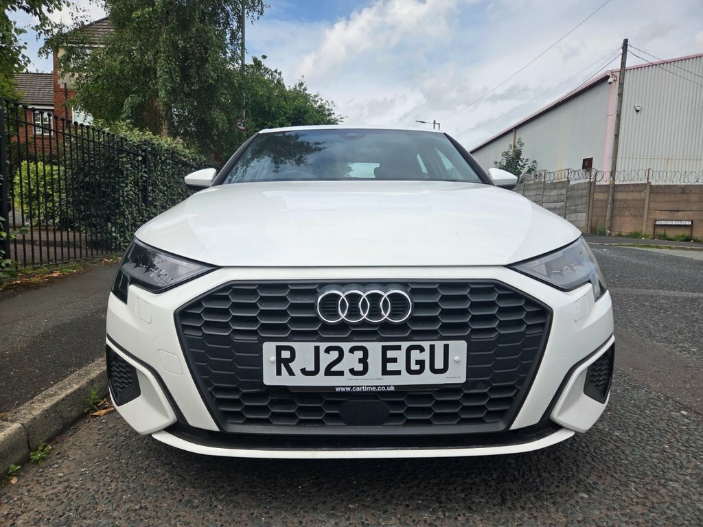 Audi A3 1L Technik RJ23EGU White #5