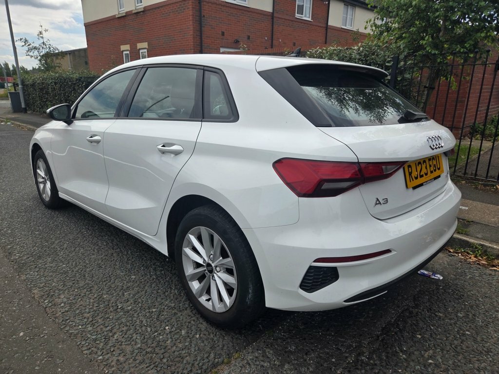 Audi A3 1L Technik RJ23EGU White #4