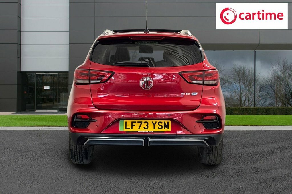 MG ZS Suv LF73YSM Red #5