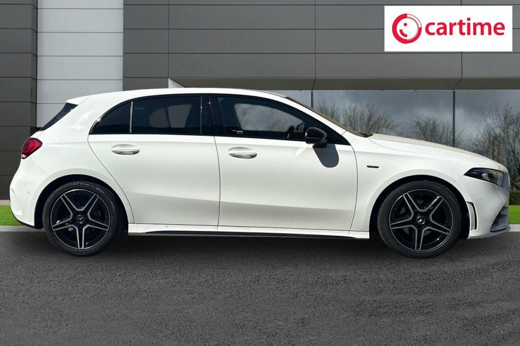 Mercedes-Benz A Class 1.3L Amg Line Edition OV22DVN White #2