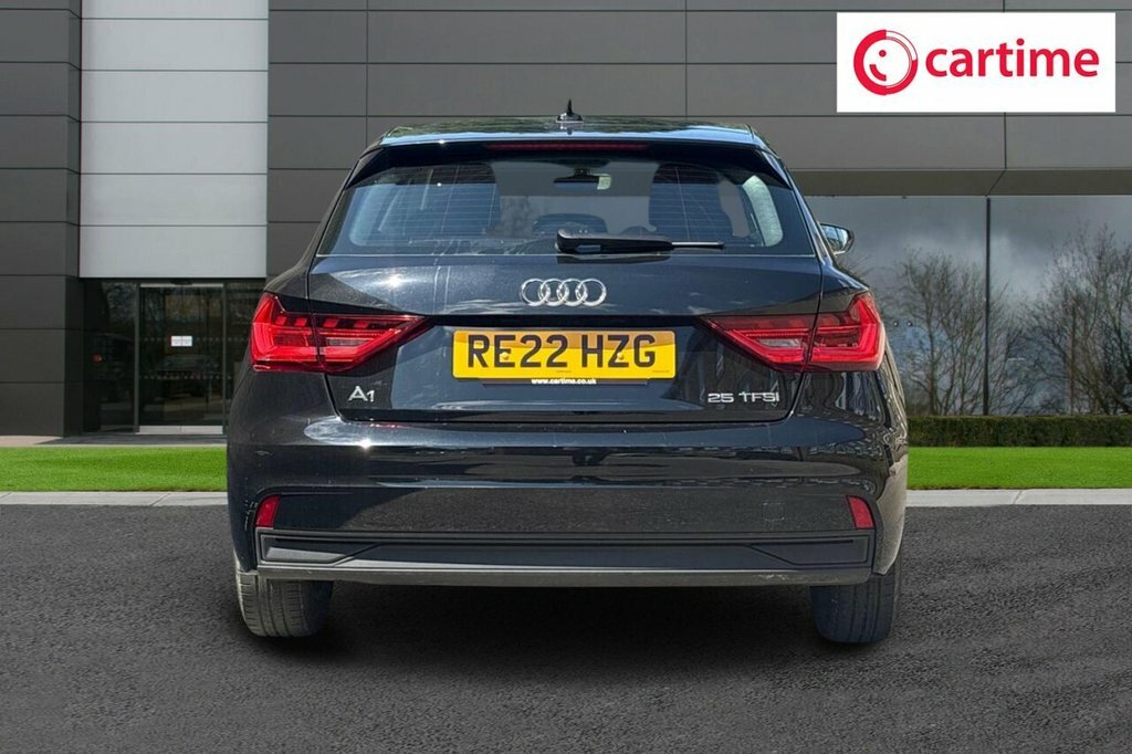Audi A1 1L Technik RE22HZG Black #5