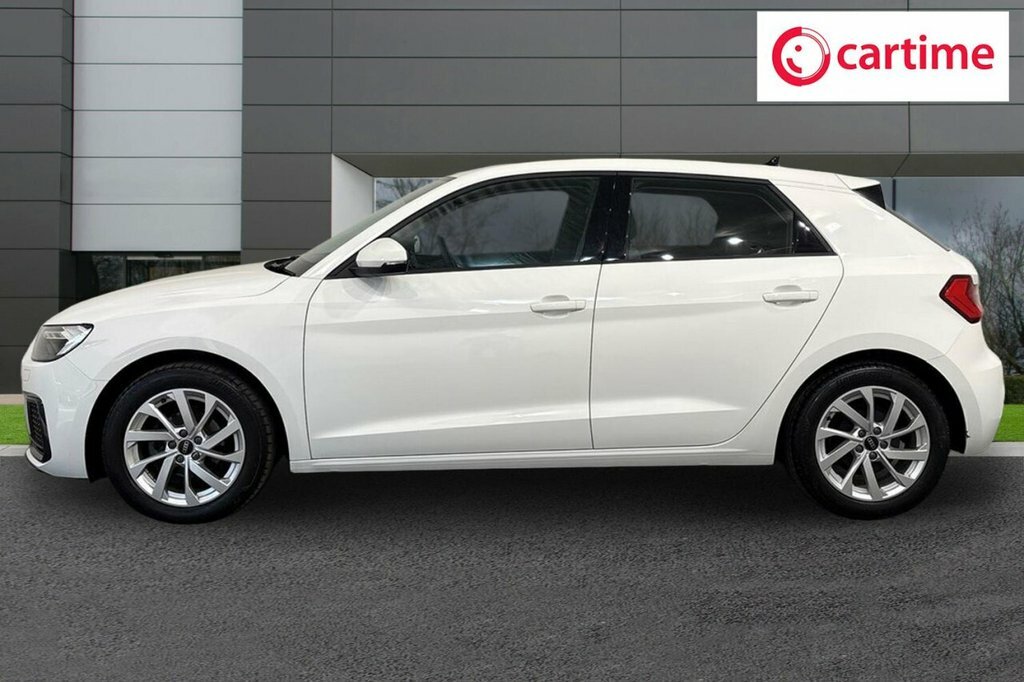 Audi A1 1L Sport VA22AGU White #3
