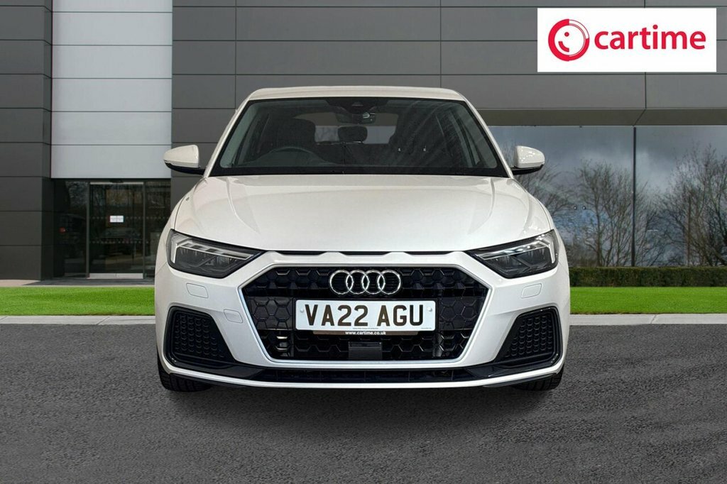 Audi A1 1L Sport VA22AGU White #4