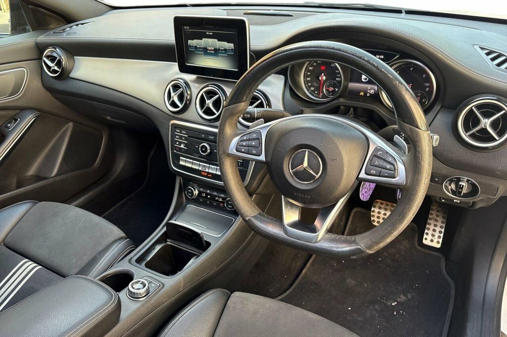 Mercedes-Benz CLA Class 2.1L Whiteart White #6