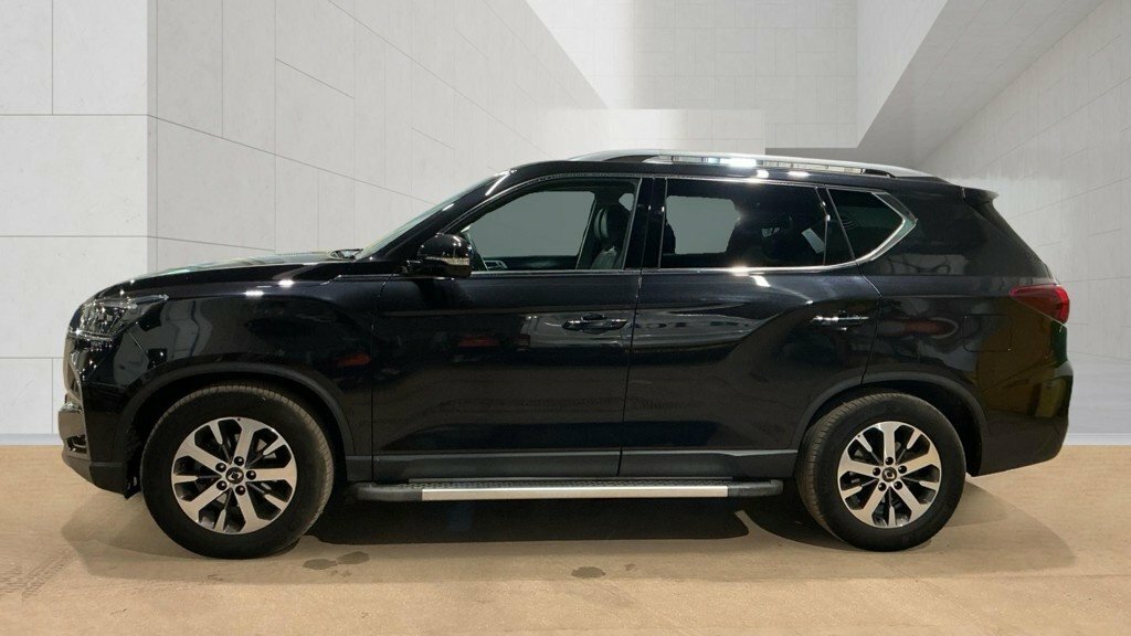 SsangYong Rexton 2.2L Ultimate Black #6