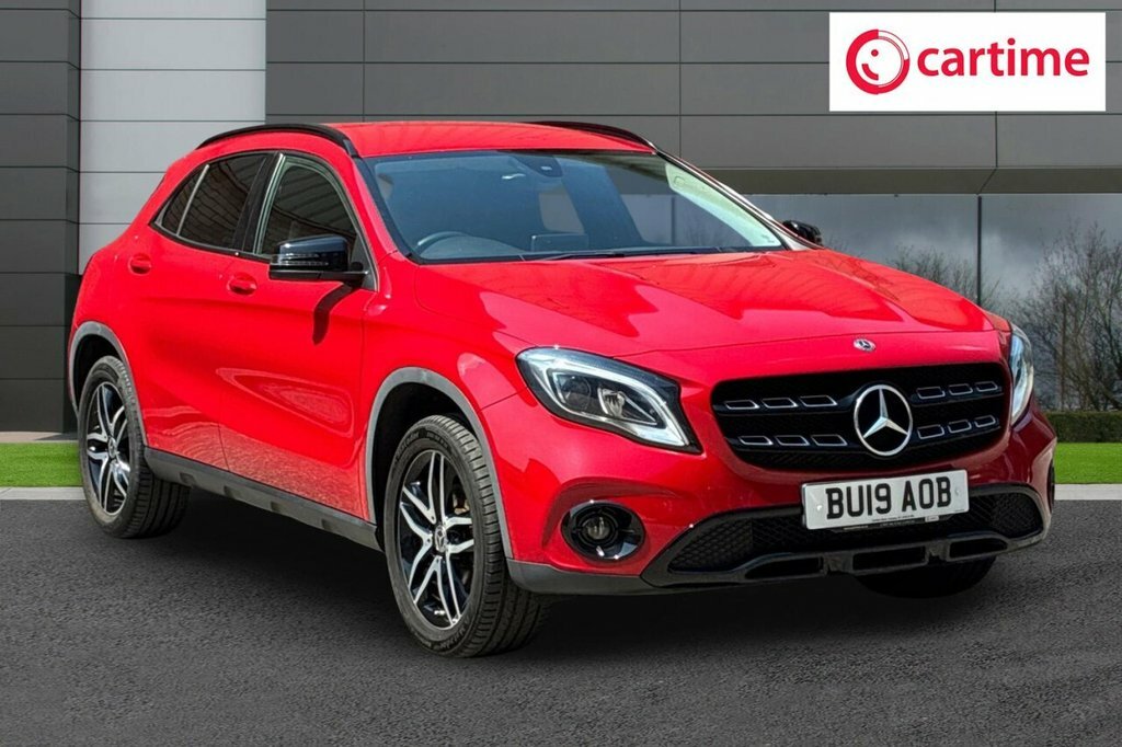 Mercedes-Benz GLA Class 1.6L Urban Edition Red