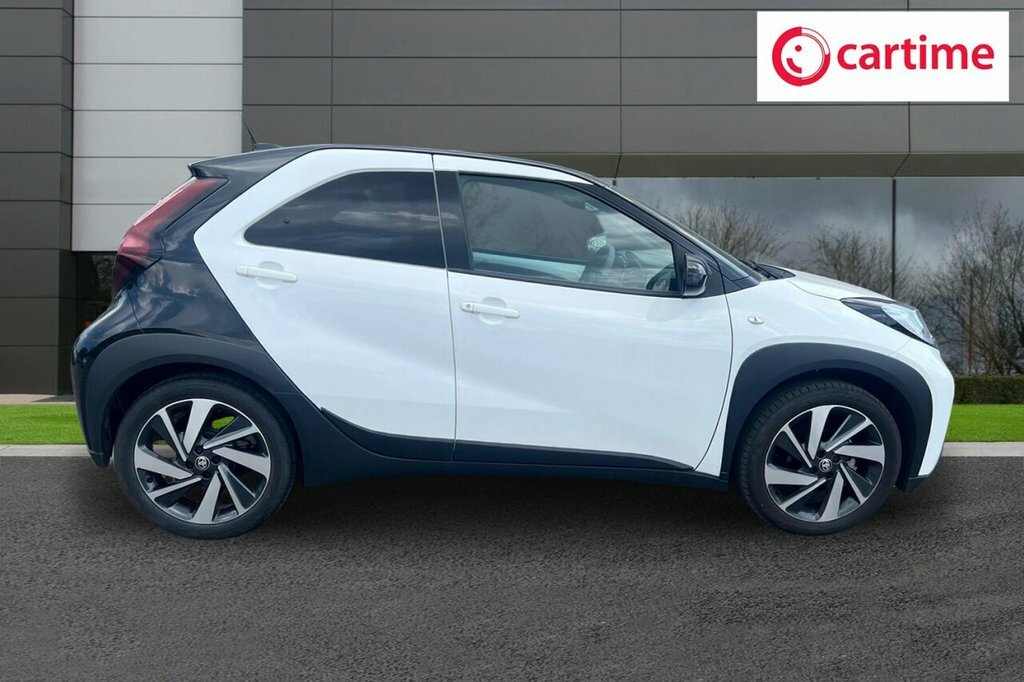 Toyota Aygo X 1L Edge White #2