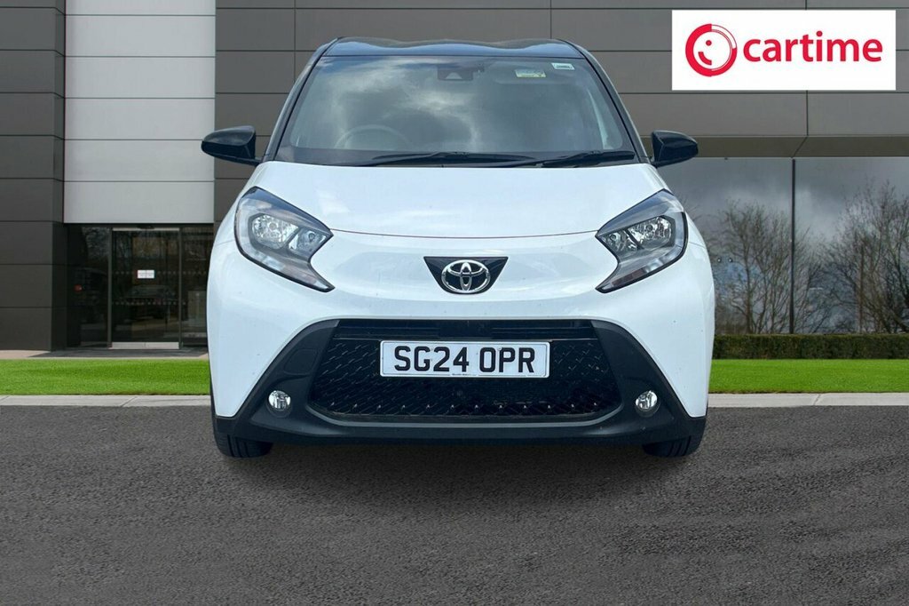 Toyota Aygo X 1L Edge White #4