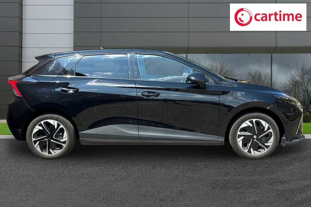 MG MG4 Hatchback PE72TWJ Black #2
