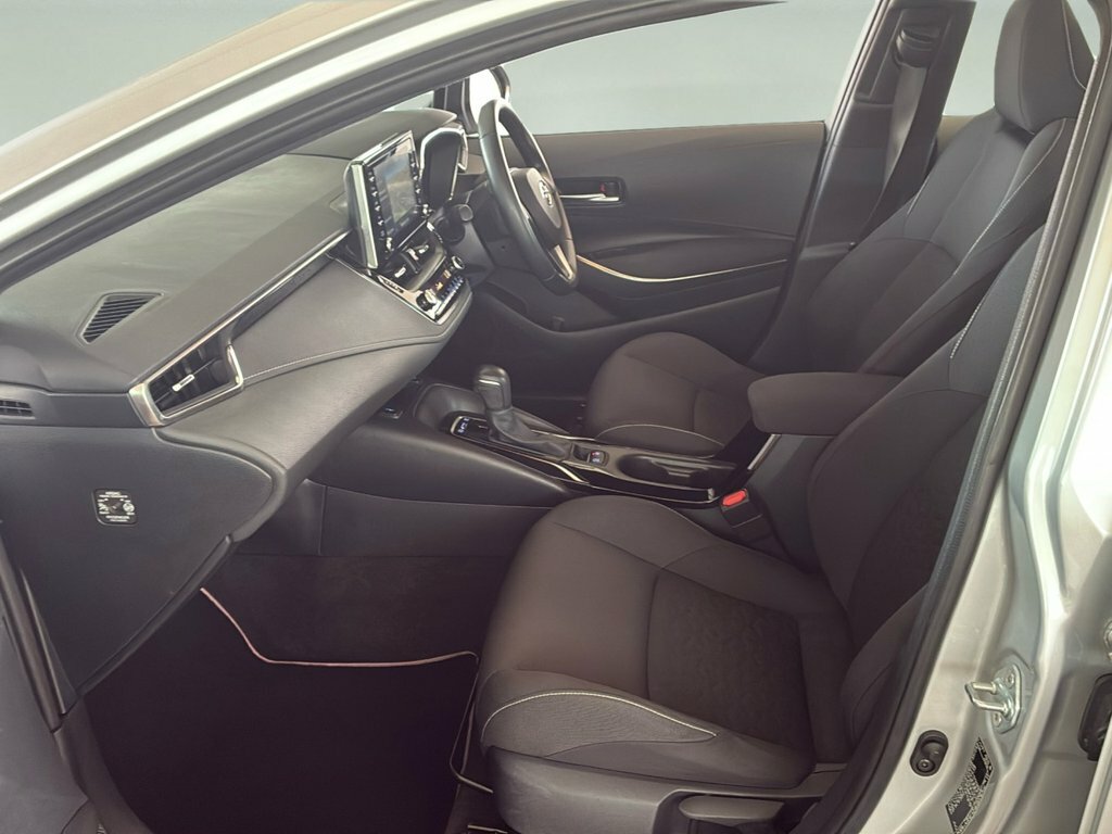 Toyota Corolla 1.8L Icon Tech Silver #4