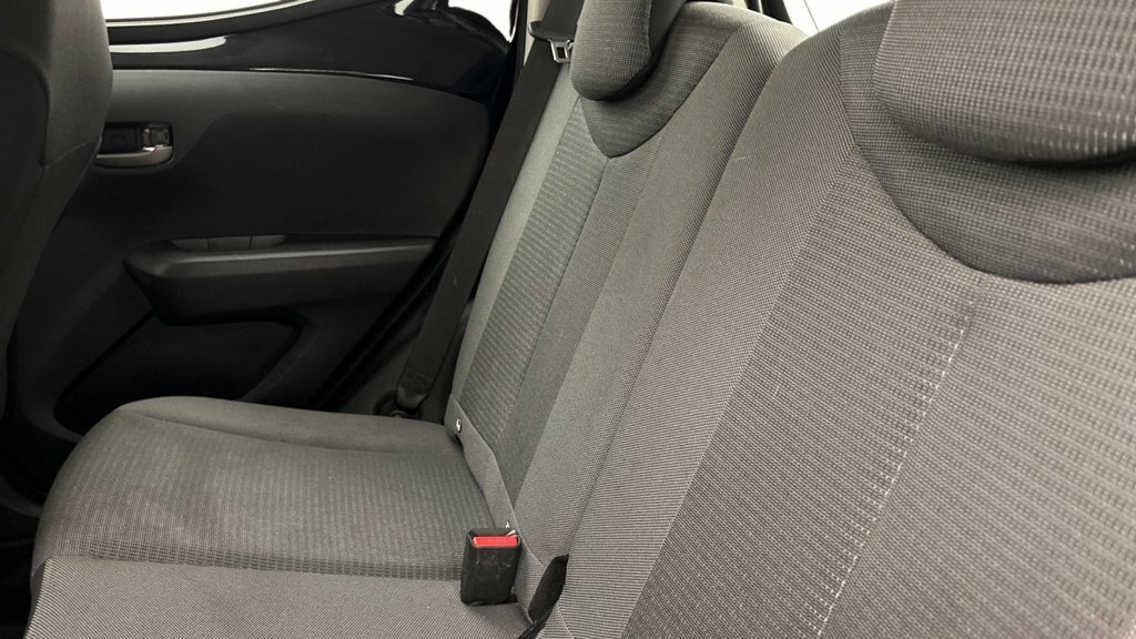 Toyota Aygo 1L X-play Black #6