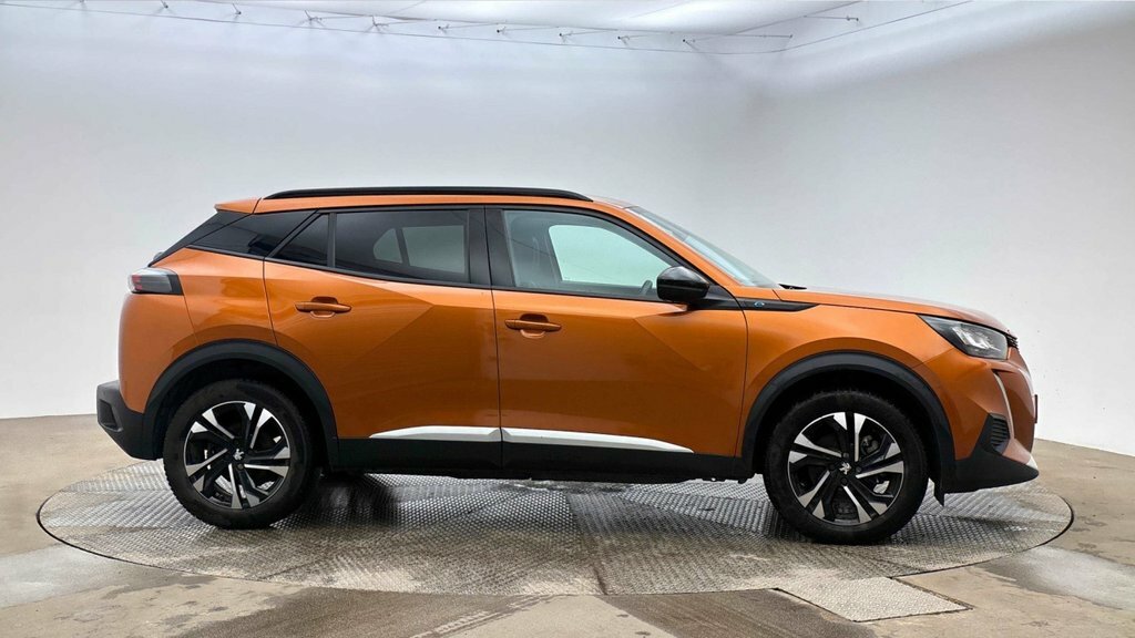 Peugeot e-2008 Suv Orange #3