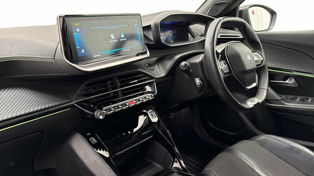 Peugeot e-2008 Suv Black #5