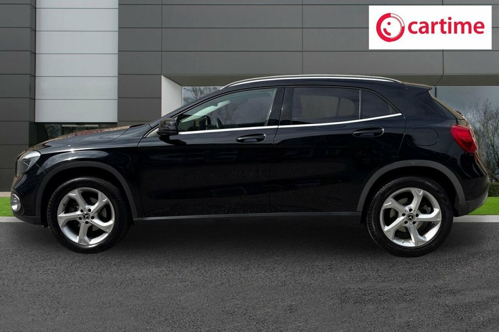 Mercedes-Benz GLA Class 2L Sport Black #3