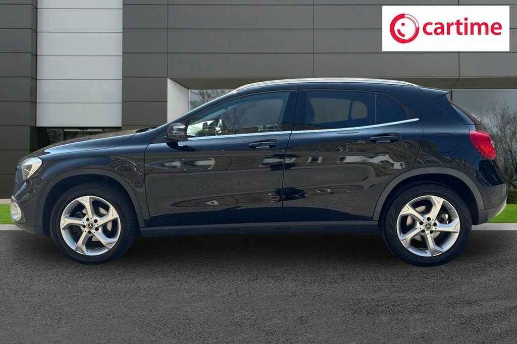 Mercedes-Benz GLA Class 2L Sport Black #3