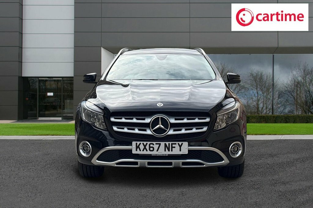 Mercedes-Benz GLA Class 2L Sport Black #4