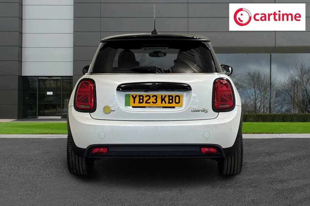 Mini Electric Cooper S Level 2 White #5