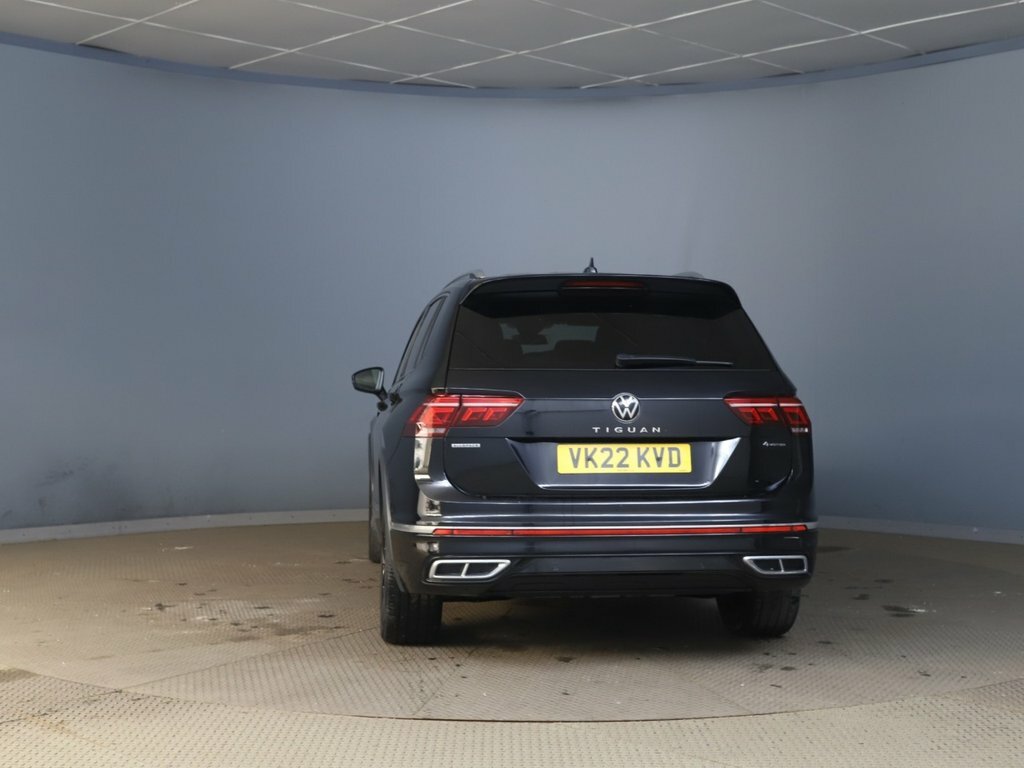 Volkswagen Tiguan Allspace 2L R-line Black #3