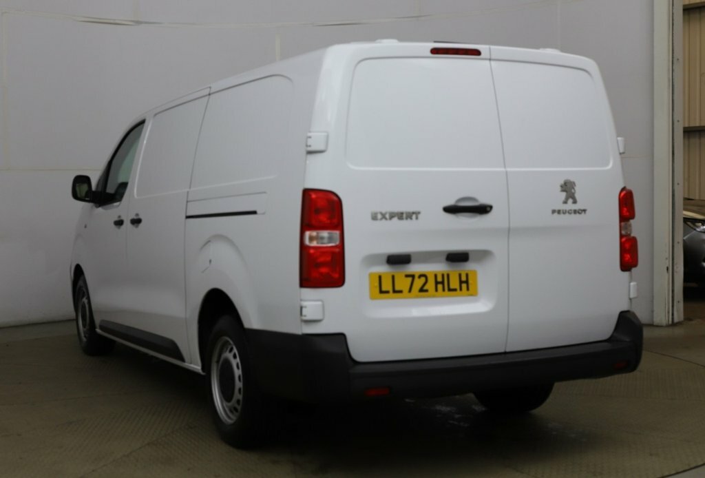 Peugeot Expert 1.5L Professional Premium 6Dr White #4