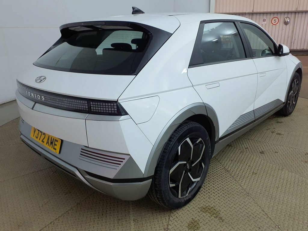 Hyundai Ioniq 5 Hatchback White #4