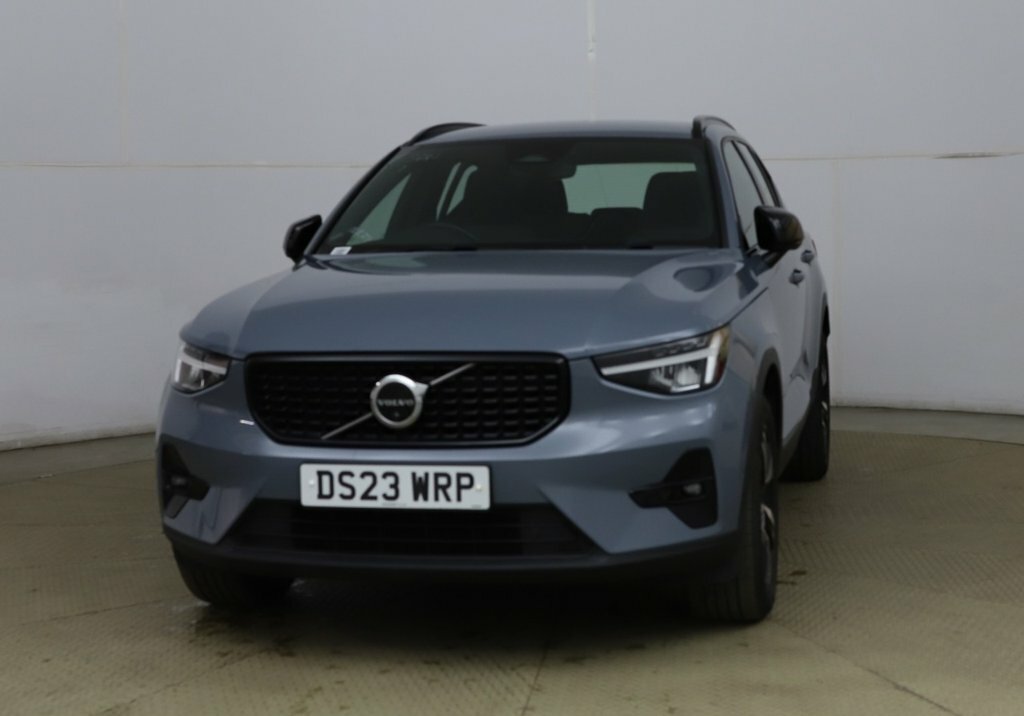 Volvo XC40 2L Plus Dark Grey #2