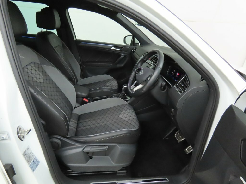 Volkswagen Tiguan 1.5L R-line White #6