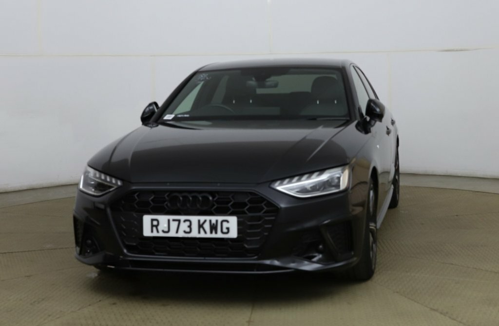 Audi A4 2L Black Edition Black #3