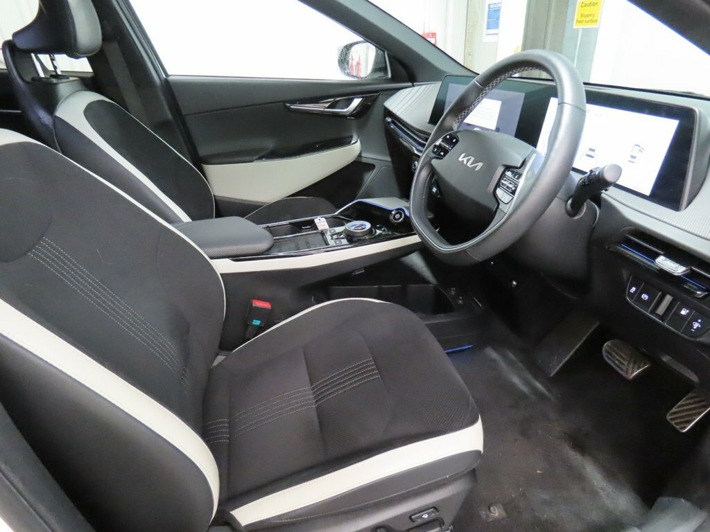 Kia EV6 Hatchback White #6