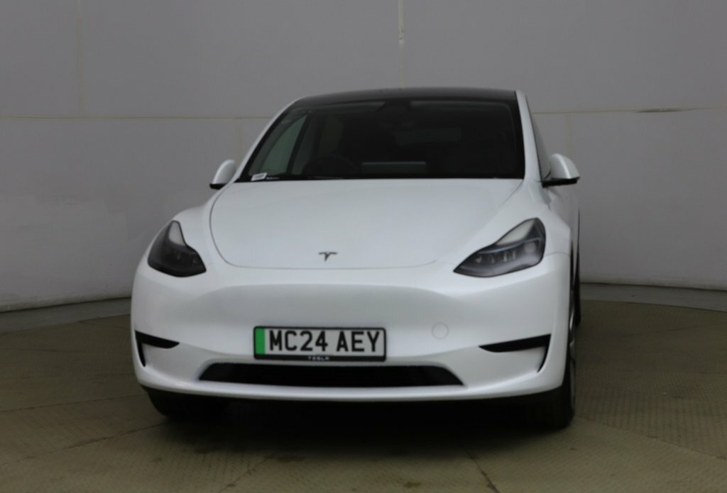 Tesla Model Y Suv MC24AEY White #3